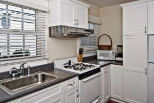 Apartment, 2318 Strongs dr, Venice, CA 90291 - 6