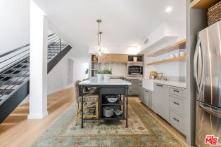 Condominium, 700 Main st, Venice, CA 90291 - 3