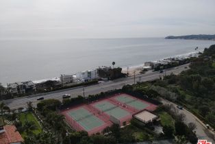 Single Family Residence, 27212 Escondido Beach rd, Malibu, CA 90265 - 32