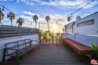 Single Family Residence, 2207 Ocean Front walk, Venice, CA 90291 - 29