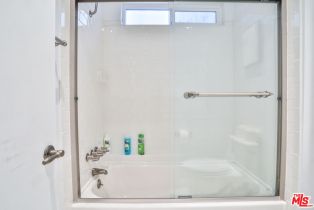 Single Family Residence, 2207 Ocean Front walk, Venice, CA 90291 - 23