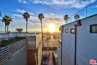 Single Family Residence, 2207 Ocean Front walk, Venice, CA 90291 - 30