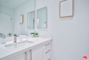 Single Family Residence, 2207 Ocean Front walk, Venice, CA 90291 - 22