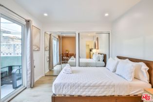 Single Family Residence, 2207 Ocean Front walk, Venice, CA 90291 - 17