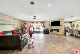 Single Family Residence, 2425 Dusan st, Simi Valley, CA 93065 - 7