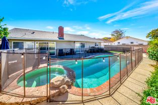 Single Family Residence, 2425 Dusan st, Simi Valley, CA 93065 - 38