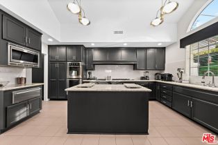 Single Family Residence, 15569 Meadowgate rd, Encino, CA 91436 - 9