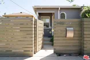 Single Family Residence, 2003 Linden ave, Venice, CA 90291 - 2