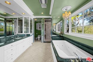 Single Family Residence, 19333 Wells dr, Tarzana, CA 91356 - 24