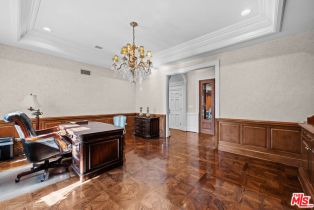 Single Family Residence, 19333 Wells dr, Tarzana, CA 91356 - 15