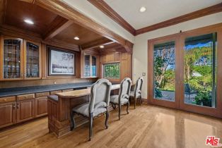 Single Family Residence, 19333 Wells dr, Tarzana, CA 91356 - 19