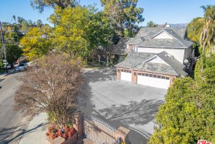 Single Family Residence, 19333 Wells dr, Tarzana, CA 91356 - 53