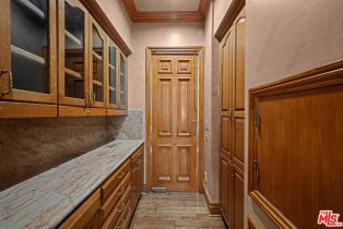 Single Family Residence, 19333 Wells dr, Tarzana, CA 91356 - 12