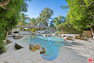 Single Family Residence, 19333 Wells dr, Tarzana, CA 91356 - 40