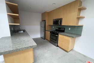 , 555 Rose ave, Venice, CA 90291 - 10