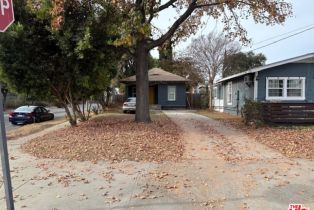 Single Family Residence, 395 Holliston ave, Pasadena, CA 91106 - 4