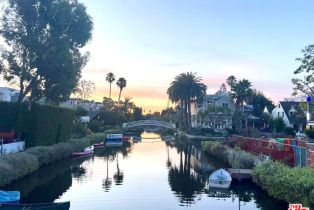 Single Family Residence, 2429 Mckinley ave, Venice, CA 90291 - 17