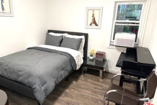 Single Family Residence, 2429 Mckinley ave, Venice, CA 90291 - 8