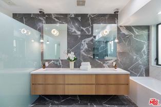 Single Family Residence, 1011 Georgina ave, Santa Monica, CA 90402 - 20