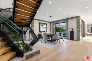 Single Family Residence, 1011 Georgina ave, Santa Monica, CA 90402 - 4