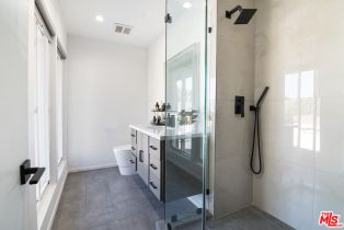 Single Family Residence, 3585 Alana dr, Sherman Oaks, CA 91403 - 24