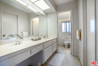 Condominium, 5711 Owensmouth ave, Woodland Hills, CA 91367 - 17