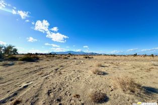 , 2302 Sand Ere ave, Thermal, CA 92274 - 9