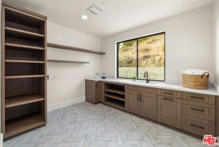 Single Family Residence, 2082 Las Canoas rd, Santa Barbara, CA 93105 - 23