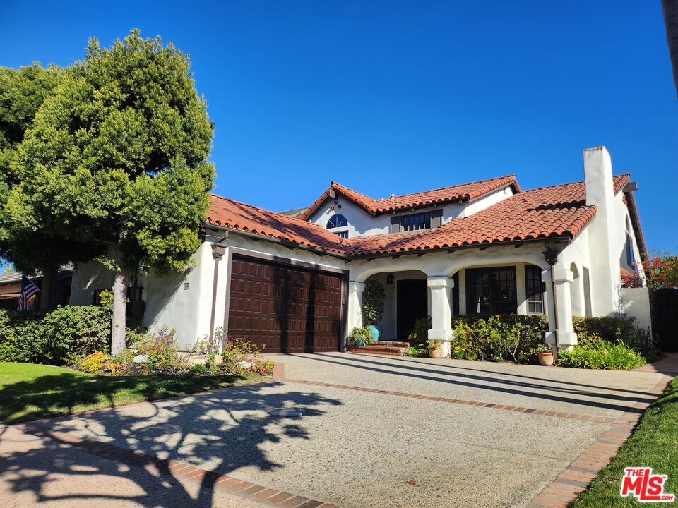 Single Family Residence, 28 Westport, Manhattan Beach, CA 90266 - 1