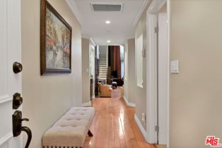 , 8455 FOUNTAIN ave, West Hollywood , CA 90069 - 4