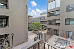 , 8455 FOUNTAIN ave, West Hollywood , CA 90069 - 37