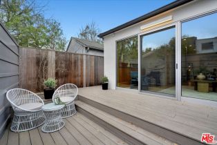 Single Family Residence, 541 Rose ave, Venice, CA 90291 - 12