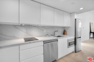 Single Family Residence, 541 Rose ave, Venice, CA 90291 - 20