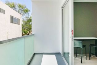 , 1818 Thayer ave, Westwood, CA 90025 - 9