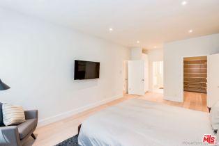 , 1818 Thayer ave, Westwood, CA 90025 - 4