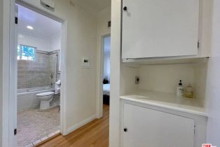 , 1111 11th st, Santa Monica, CA 90403 - 9