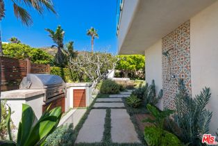 , 32054 PACIFIC COAST HIGHWAY, Malibu, CA 90265 - 6
