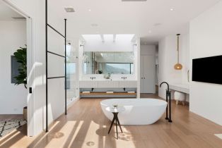 Single Family Residence, 6463 Surfside way, Malibu, CA 90265 - 35