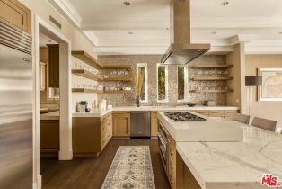 , 720 Crescent dr, Beverly Hills, CA 90210 - 8