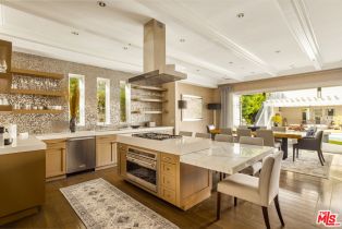 , 720 Crescent dr, Beverly Hills, CA 90210 - 9