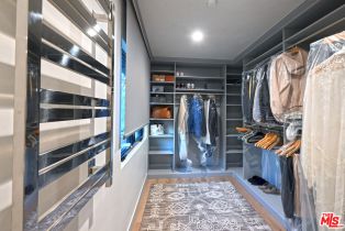 Single Family Residence, 15204 Valley Vista blvd, Sherman Oaks, CA 91403 - 34