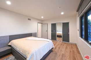 Single Family Residence, 15204 Valley Vista blvd, Sherman Oaks, CA 91403 - 38