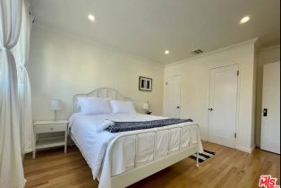 , 1033 20th, Santa Monica, CA 90403 - 4