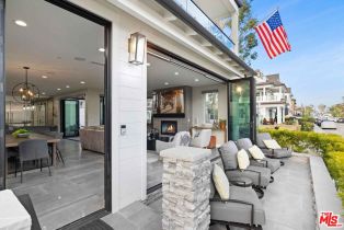 Single Family Residence, 121 Emerald ave, Newport Beach, CA 92662 - 28