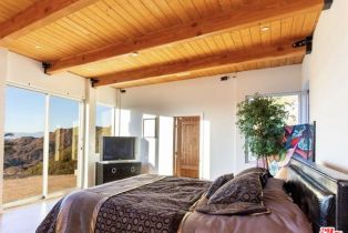 , 11077 Pacific View dr, Malibu, CA 90265 - 8