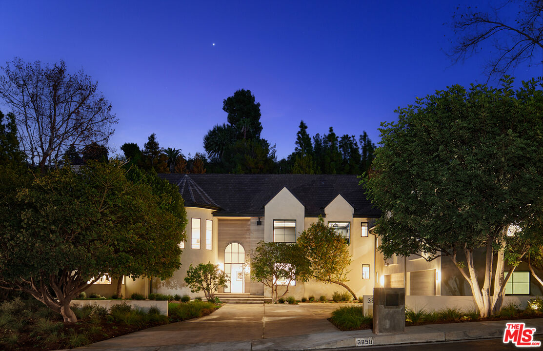 Single Family Residence, 3858 Hayvenhurst dr, Encino, CA 91436 - 1