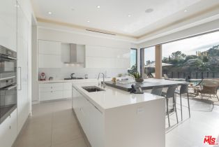 , 2501 ZORADA dr, West Hollywood , CA 90046 - 8