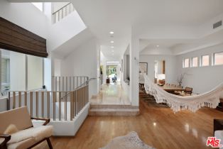 Single Family Residence, 127 Union Jack mall, Marina Del Rey, CA 90292 - 4