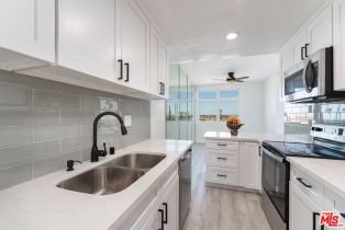 Condominium, 900 Euclid st, Santa Monica, CA 90403 - 4