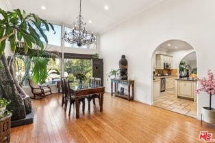 Single Family Residence, 19716 Wells dr, Woodland Hills, CA 91364 - 6